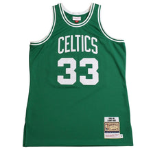 Load image into Gallery viewer, 新品同様品 Mitchell&amp;Ness ミッチェルアンドネス ボストンセルティックス ラリーバード 1985-86 復刻版ユニフォーム サイズL グリーン ホワイト 中古 4a002274