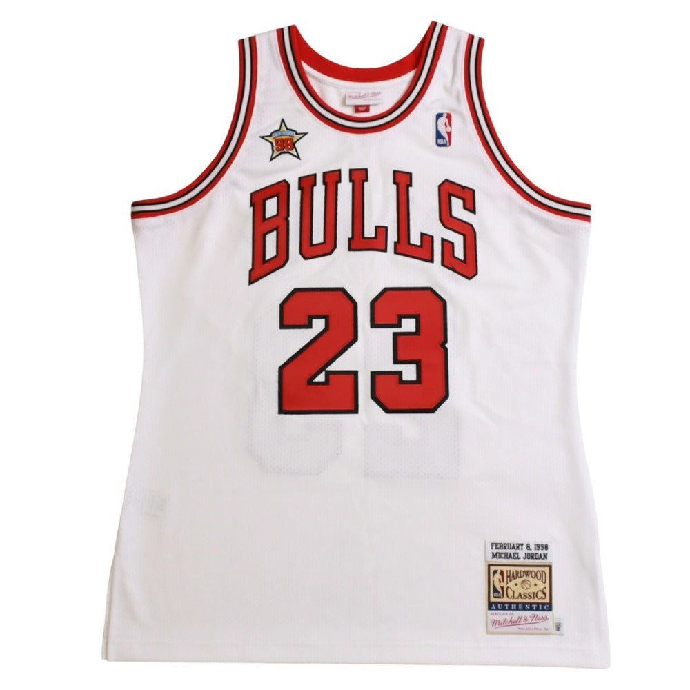 Like new Mitchell&Ness Mitchell &amp; Ness Chicago Bulls Michael Jordan 1997-98 Authentic Jersey White Red Size L Used 4a002303