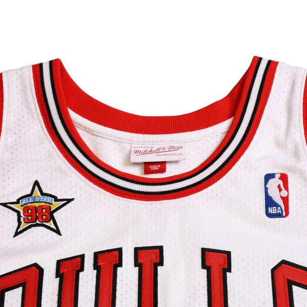Like new Mitchell&Ness Mitchell &amp; Ness Chicago Bulls Michael Jordan 1997-98 Authentic Jersey White Red Size L Used 4a002303