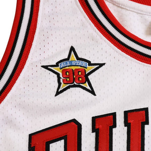 Like new Mitchell&Ness Mitchell &amp; Ness Chicago Bulls Michael Jordan 1997-98 Authentic Jersey White Red Size L Used 4a002303