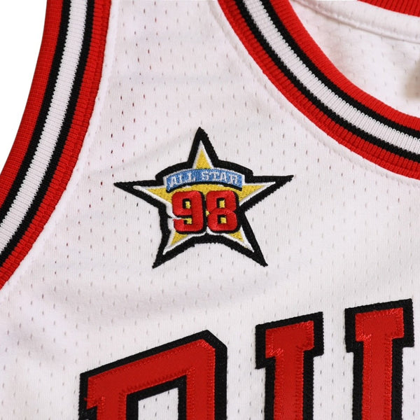 Like new Mitchell&Ness Mitchell &amp; Ness Chicago Bulls Michael Jordan 1997-98 Authentic Jersey White Red Size L Used 4a002303