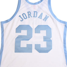 画像をギャラリービューアに読み込む, 新品同様 Mitchell&amp;Ness ミッチェルアンドネス オーセンティックジャージ ノースカロライナ大 1983-84 マイケルジョーダン 23番 カロライナブルー XLサイズ 中古 4a002312