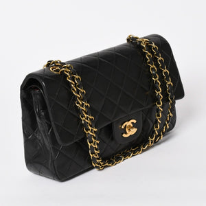 極美品 CHANEL シャネル マトラッセ25 Wフラップ Wチェーンショルダーバッグ A01112 2番台 ラムスキン ココマーク ブラック 中古 4a003285
