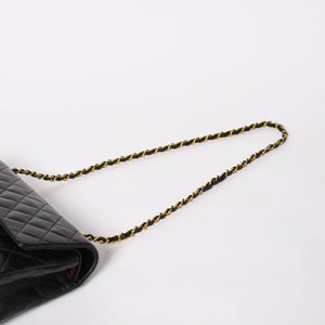 極美品 CHANEL シャネル マトラッセ25 Wフラップ Wチェーンショルダーバッグ A01112 2番台 ラムスキン ココマーク ブラック 中古 4a003285