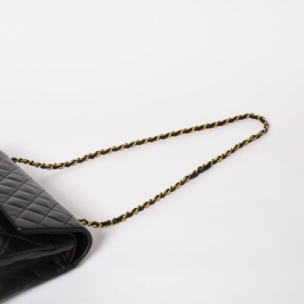 極美品 CHANEL シャネル マトラッセ25 Wフラップ Wチェーンショルダーバッグ A01112 2番台 ラムスキン ココマーク ブラック 中古 4a003285
