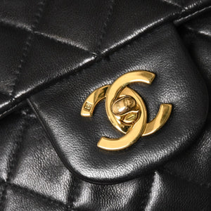 極美品 CHANEL シャネル マトラッセ25 Wフラップ Wチェーンショルダーバッグ A01112 2番台 ラムスキン ココマーク ブラック 中古 4a003285