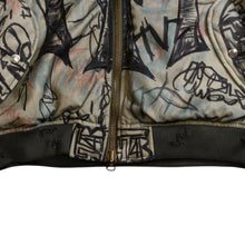 画像をギャラリービューアに読み込む, 新品未使用 MOWALOLA モワローラ GRAFFITI BOMBER グラフィティ ボンバージャケット サイズL カーキ マルチカラー 中古 4a003400