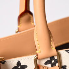 画像をギャラリービューアに読み込む, 極美品 LOUIS VUITTON ルイヴィトン モノグラムクラギー サックプラ 2WAY トートバッグ M24859 アイボリー マルチカラー 中古 4a003564