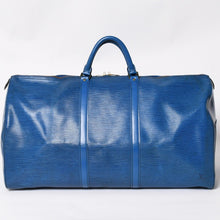 Load image into Gallery viewer, LOUIS VUITTON ルイヴィトン ボストンバッグ キーポル60 M42975 エピレザー トレドブルー ゴールド金具 美品 中古 4a004636