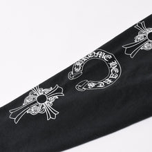 画像をギャラリービューアに読み込む, 新品未使用 CHROME HEARTS クロムハーツ SOAP N WATER スウェットシャツ サイズM ヴィンテージ加工 新作 フェードブラック 中古 4a003346