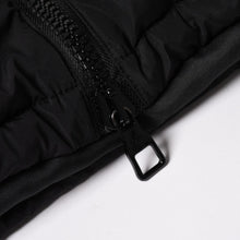 Load image into Gallery viewer, 極美品 LOUIS VUITTON ルイヴィトン ダウンジャケット モノグラムパファーダウンジャケット ブラック サイズ50 ブルゾン 112477 中古 4a001044