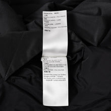 Load image into Gallery viewer, 極美品 LOUIS VUITTON ルイヴィトン ダウンジャケット モノグラムパファーダウンジャケット ブラック サイズ50 ブルゾン 112477 中古 4a001044