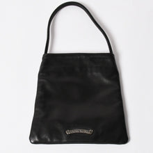 Load image into Gallery viewer, 極美品 CHROME HEARTS クロムハーツ DAGGER DRACULA BAG ダガー ドラキュラ ハンドバッグ ダガー装飾 ブラック シルバー925 中古 4a003342