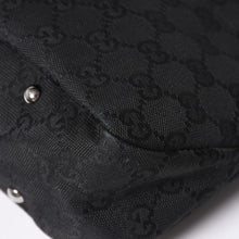 Load image into Gallery viewer, GUCCI グッチ GGキャンバスショルダーバッグ ハンドバッグ ワンショルダー GGキャンバス 132260 ブラック シルバー金具 美品 中古 4a003515