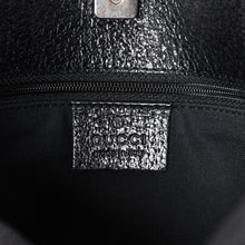 Load image into Gallery viewer, GUCCI グッチ GGキャンバスショルダーバッグ ハンドバッグ ワンショルダー GGキャンバス 132260 ブラック シルバー金具 美品 中古 4a003515