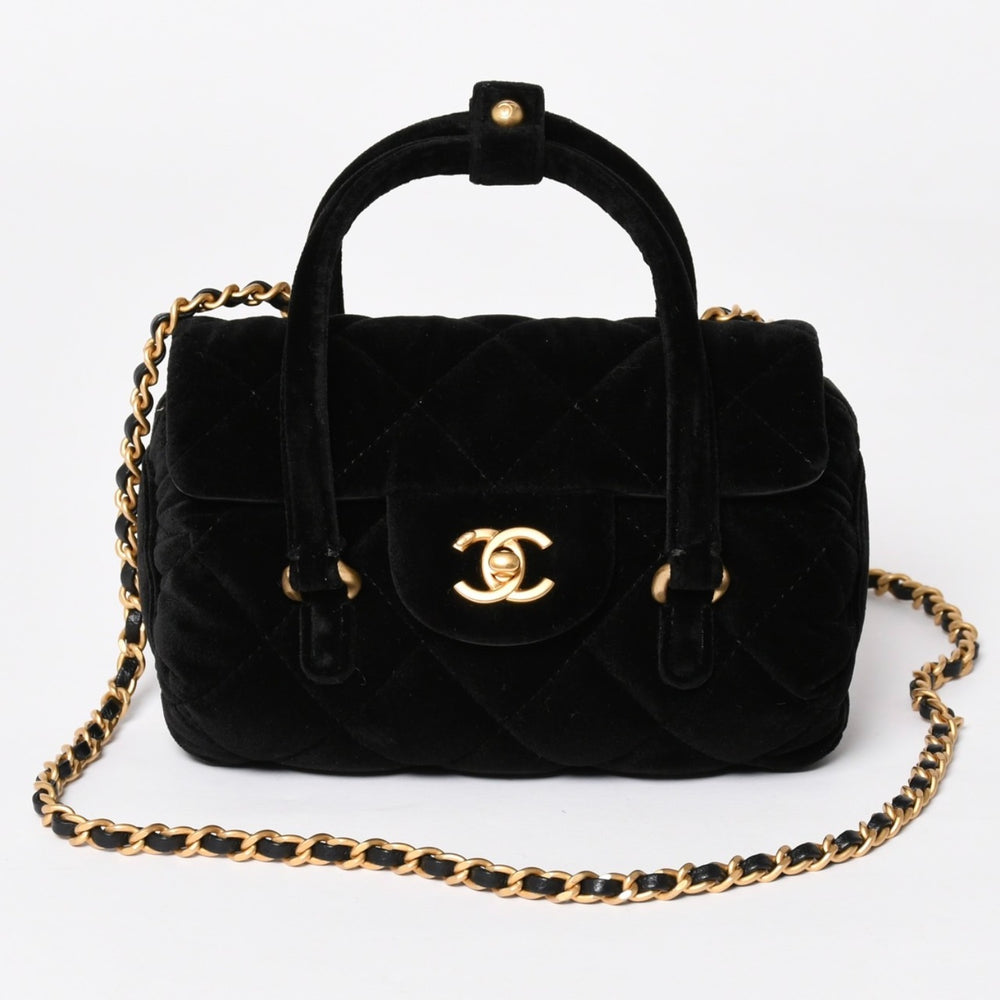 極美品 CHANEL シャネル マトラッセ ベルベット ミニボーリング2wayバッグ ランダム番台 ベルベット レザー ブラック ゴールド金具 中古 4a003656