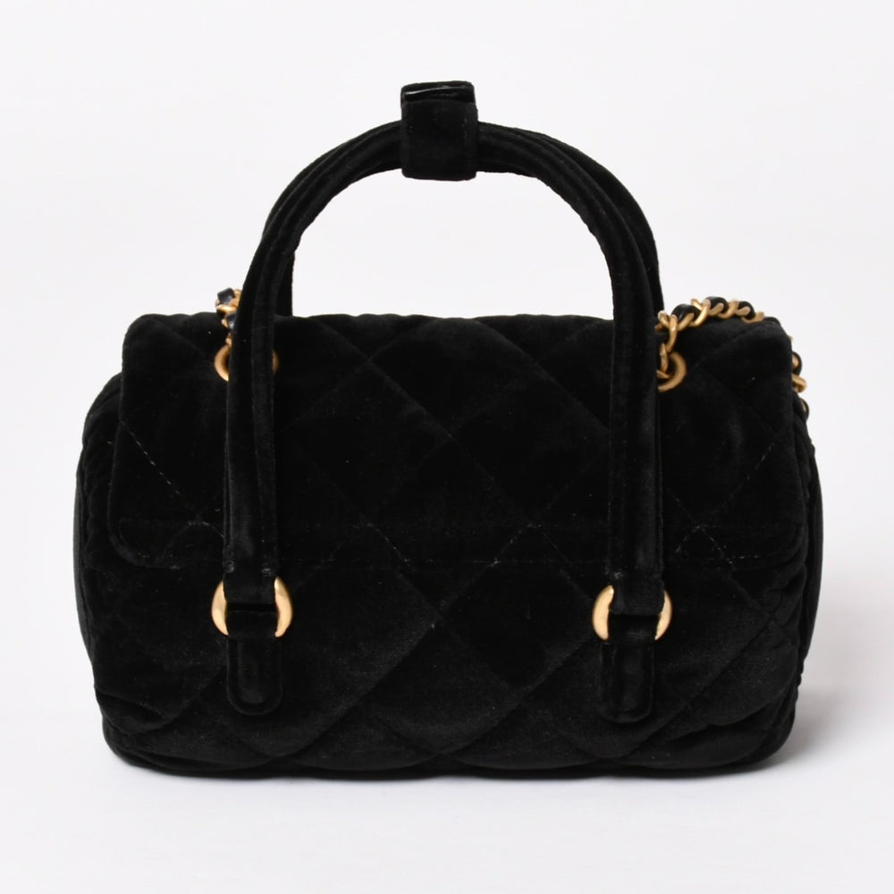 極美品 CHANEL シャネル マトラッセ ベルベット ミニボーリング2wayバッグ ランダム番台 ベルベット レザー ブラック ゴールド金具 中古 4a003656