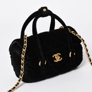 極美品 CHANEL シャネル マトラッセ ベルベット ミニボーリング2wayバッグ ランダム番台 ベルベット レザー ブラック ゴールド金具 中古 4a003656