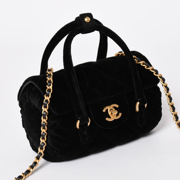 極美品 CHANEL シャネル マトラッセ ベルベット ミニボーリング2wayバッグ ランダム番台 ベルベット レザー ブラック ゴールド金具 中古 4a003656
