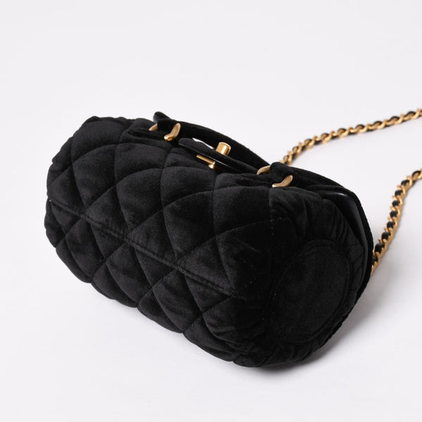 極美品 CHANEL シャネル マトラッセ ベルベット ミニボーリング2wayバッグ ランダム番台 ベルベット レザー ブラック ゴールド金具 中古 4a003656