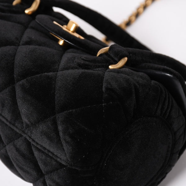 極美品 CHANEL シャネル マトラッセ ベルベット ミニボーリング2wayバッグ ランダム番台 ベルベット レザー ブラック ゴールド金具 中古 4a003656