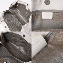 Load image into Gallery viewer, Christian Dior クリスチャンディオール ガウチョショルダーバッグ WS28600 ガリアーノ期 サドルバッグ 2006SS ホワイト 05-MA-0016 シルバー金具 美品 中古 4a003471