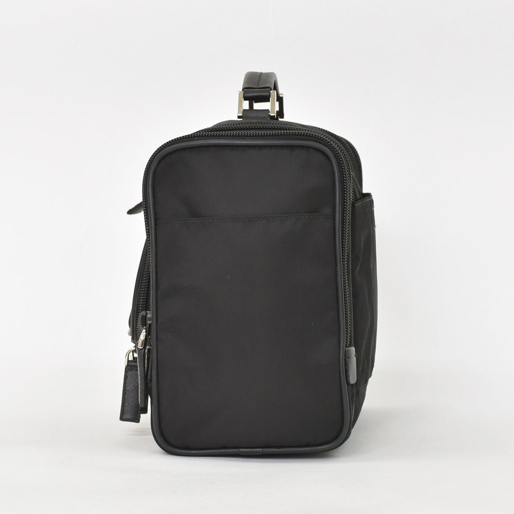 PRADA プラダ Re-Nylon トラベルバッグ キャリーオンバッグ WS28536 ポーチ ナイロン サフィアーノレザー トライアングルロゴ ブラック 2way 美品 中古 4a003486