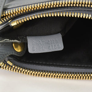 CELINE セリーヌ トリオ Shoulder Bag ショルダーバッグ ライトグレー ゴールド金具 S-AT-1118 美品 中古 4a003245