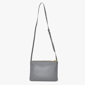 CELINE セリーヌ トリオ Shoulder Bag ショルダーバッグ ライトグレー ゴールド金具 S-AT-1118 美品 中古 4a003245