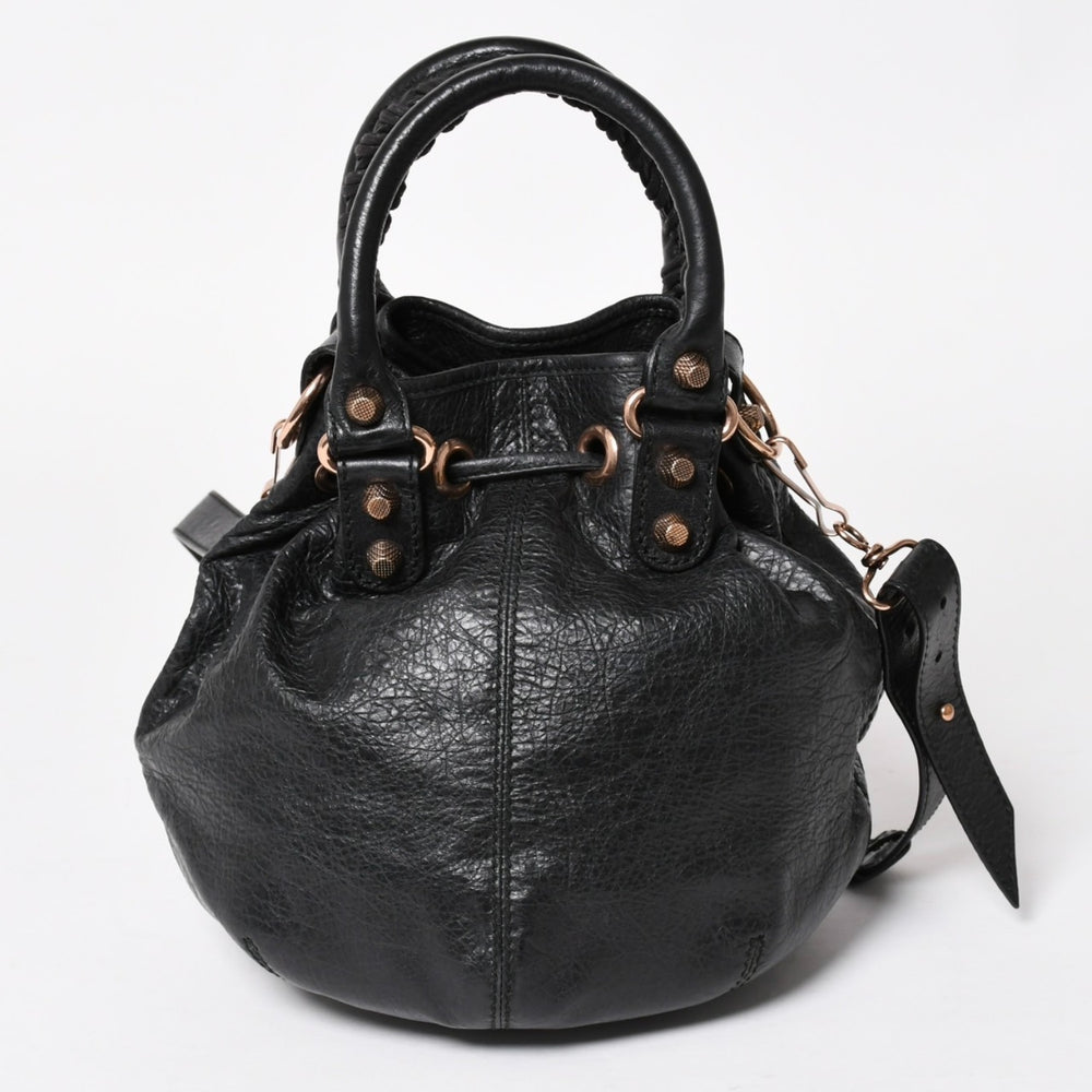 極美品 BALENCIAGA バレンシアガ ジャイアントミニポンポン ショルダーバッグ 2WAY ハンドバッグ ラムスキン ピンクゴールド金具 中古 4a003514