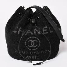 Load image into Gallery viewer, 極美品 CHANEL シャネル Deauville ドーヴィル チェーンワンショルダーバッグ A57536 28番台 ココマーク ツイード 巾着型 中古 4a003491