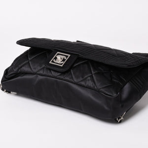 極美品 CHANEL シャネル スポーツライン ココマーク リュック バックパック チェーン 10番台 A29851 ナイロン ブラック シルバー金具 中古 4a003530
