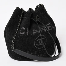 Load image into Gallery viewer, 極美品 CHANEL シャネル Deauville ドーヴィル チェーンワンショルダーバッグ A57536 28番台 ココマーク ツイード 巾着型 中古 4a003491