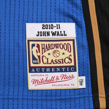 画像をギャラリービューアに読み込む, 新品同様品 Mitchell&amp;Ness ミッチェルアンドネス ワシントンウィザーズ ジョンウォール 2010-11 オーセンティックユニフォーム サイズL ブルー ホワイト 中古 4a002293