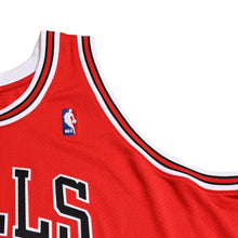 画像をギャラリービューアに読み込む, 新品同様 Mitchell &amp; Ness ミッチェル&amp;ネス シカゴ ブルズ ゲームジャージ サイズ60(4XL) マイケル ジョーダン 1997-98 NBA Finals 中古 4a002306