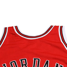 画像をギャラリービューアに読み込む, 新品同様 Mitchell &amp; Ness ミッチェル&amp;ネス シカゴ ブルズ ゲームジャージ サイズ60(4XL) マイケル ジョーダン 1997-98 NBA Finals 中古 4a002306