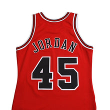 画像をギャラリービューアに読み込む, 新品同様 Mitchell &amp; Ness ミッチェル&amp;ネス シカゴ ブルズ ゲームジャージ サイズ36(S) マイケル ジョーダン レッド 1995 復刻 中古 4a002231