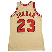 画像をギャラリービューアに読み込む, 新品同様 Mitchell &amp; Ness ミッチェル&amp;ネス シカゴ ブルズ ゲームジャージ サイズ40(M) マイケル ジョーダン 1995-96 復刻 中古 4a002310