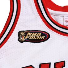 画像をギャラリービューアに読み込む, 新品同様 Mitchell &amp; Ness ミッチェル&amp;ネス シカゴ ブルズ ゲームジャージ サイズ44(L) マイケル ジョーダン 1997-98 NBA Finals 復刻 中古 4a002286
