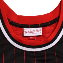 画像をギャラリービューアに読み込む, 新品同様 Mitchell &amp; Ness ミッチェル&amp;ネス シカゴ ブルズ ゲームジャージ サイズ40(M) マイケル ジョーダン 1996-97 ストライプ 中古 4a002271