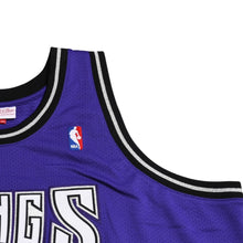 Load image into Gallery viewer, 新品同様 Mitchell&amp;Ness ミッチェルアンドネス オーセンティックジャージ サクラメントキングス ジェイソンウィリアムズ 背番号55 1998-99 パープル ブラック 3XLサイズ 中古 4a002281