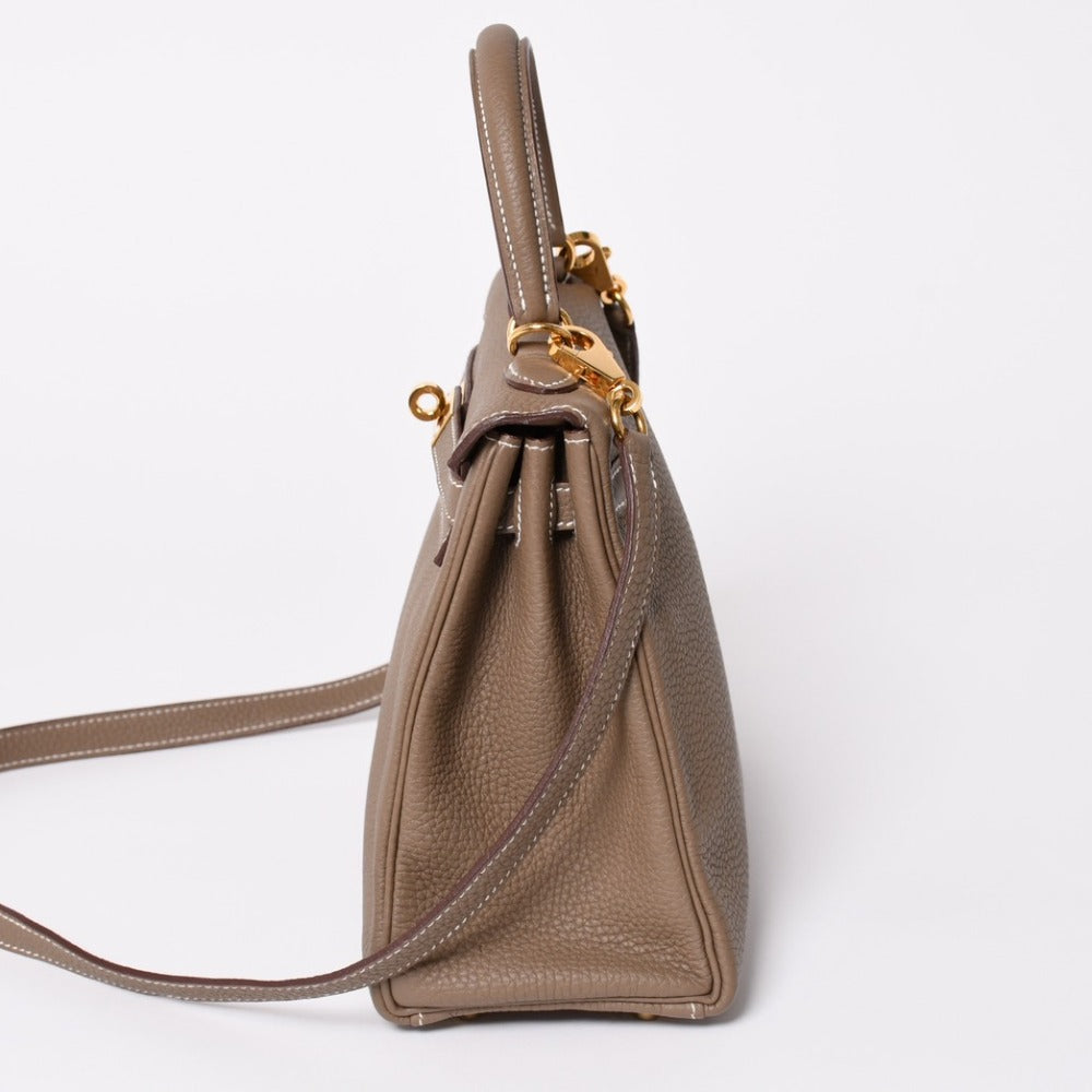 極美品 HERMES エルメス Kelly retourne 25 ケリー 25 2WAYバッグ トリヨンクレマンス エトゥープ 内縫い U刻印 GD金具 2022年製 中古 4a003273