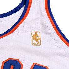 Load image into Gallery viewer, 新品同様 Mitchell &amp; Ness ミッチェル&amp;ネス ニューヨーク ニックス ゲームジャージ サイズ52(2XL) パトリック ユーイング 1985-86 中古 4a002308