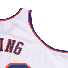 Load image into Gallery viewer, 新品同様 Mitchell &amp; Ness ミッチェル&amp;ネス ニューヨーク ニックス ゲームジャージ サイズ52(2XL) パトリック ユーイング 1985-86 中古 4a002308