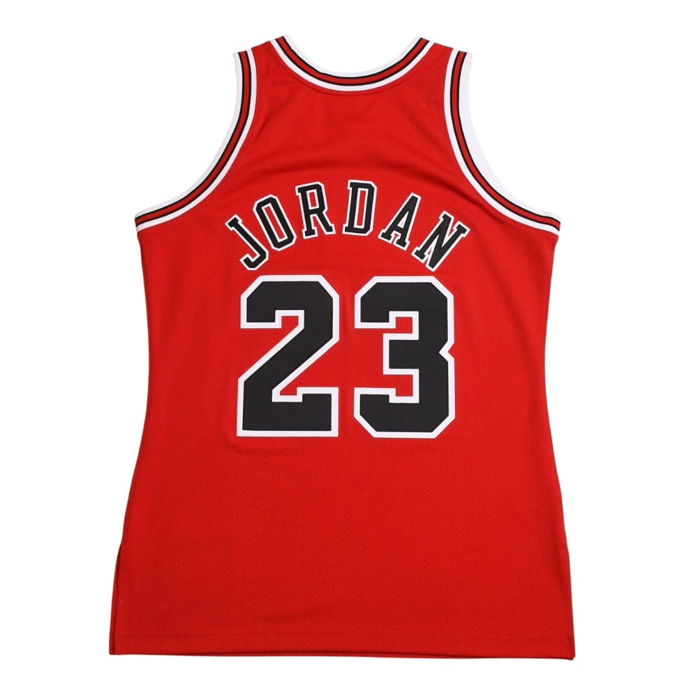 極美品 Mitchell & Ness ミッチェル&ネス シカゴ ブルズ ゲームジャージ サイズ40(M) マイケル ジョーダン 1997-98 NBA Finals 中古 4a002300