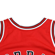 画像をギャラリービューアに読み込む, 極美品 Mitchell &amp; Ness ミッチェル&amp;ネス シカゴ ブルズ ゲームジャージ サイズ40(M) マイケル ジョーダン 1997-98 NBA Finals 中古 4a002300