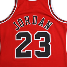 画像をギャラリービューアに読み込む, 極美品 Mitchell &amp; Ness ミッチェル&amp;ネス シカゴ ブルズ ゲームジャージ サイズ40(M) マイケル ジョーダン 1997-98 NBA Finals 中古 4a002300