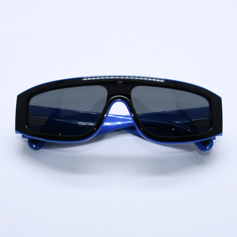 極美品 CHANEL シャネル サングラス アイウェア 6057 c.1768/S4 サイズ140 ココマーク ブラック ブルー 中古 4a003385