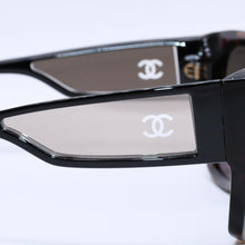 画像をギャラリービューアに読み込む, CHANEL シャネル バタフライシェイプサングラス 5429-A 55□17 140 ハバナ柄 アイウェア メガネ ココマーク クリア オーバル 美品 中古 4a003379