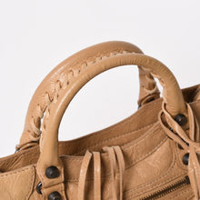 画像をギャラリービューアに読み込む, 極美品 BALENCIAGA バレンシアガ ハンドバッグ Classic Mini City Bag クラシック ミニ シティ ベージュ レザー 300295 中古 4a003513